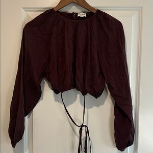 Le Lis Elegant Burgundy Women's Top